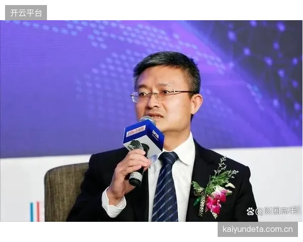 不考虑自身客流与消费水平，盲目引入重资产的“体育+商业”模式，正在让一些三四线城市的体育场馆背上沉重的商业地产包袱